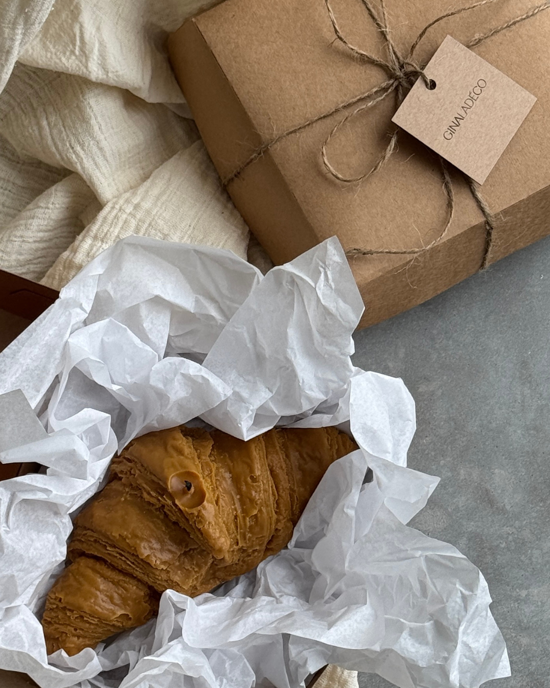 Bougie parfumée croissant au beurre.