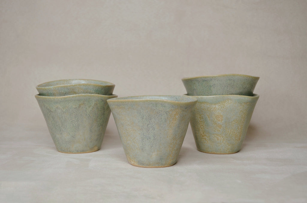 Tasse tulipe vert thé.