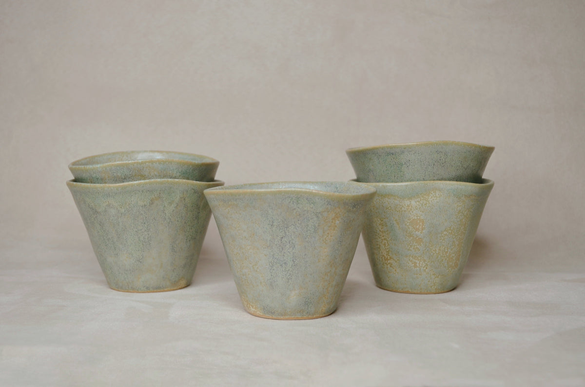 Tasse tulipe vert thé.