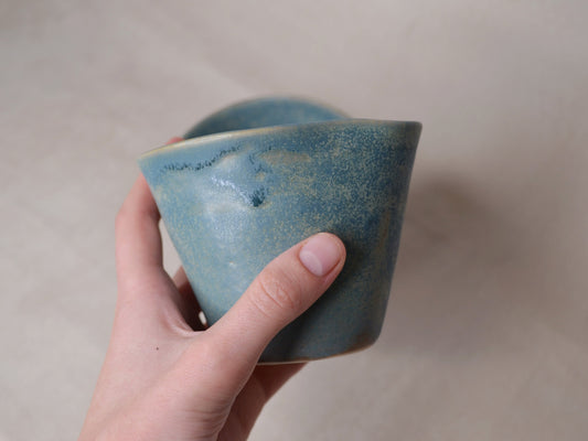 Tasse tulipe bleu océan.