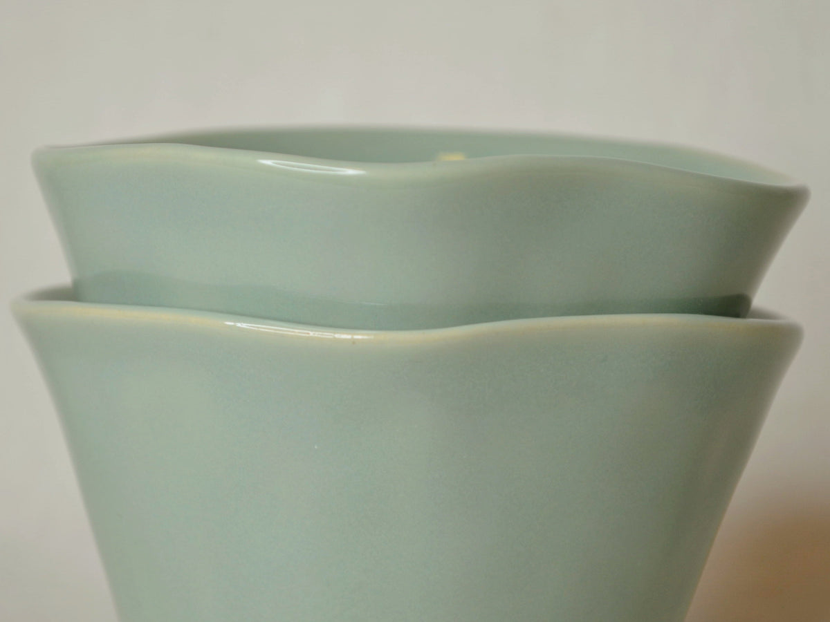Tasse tulipe turquoise pâle.