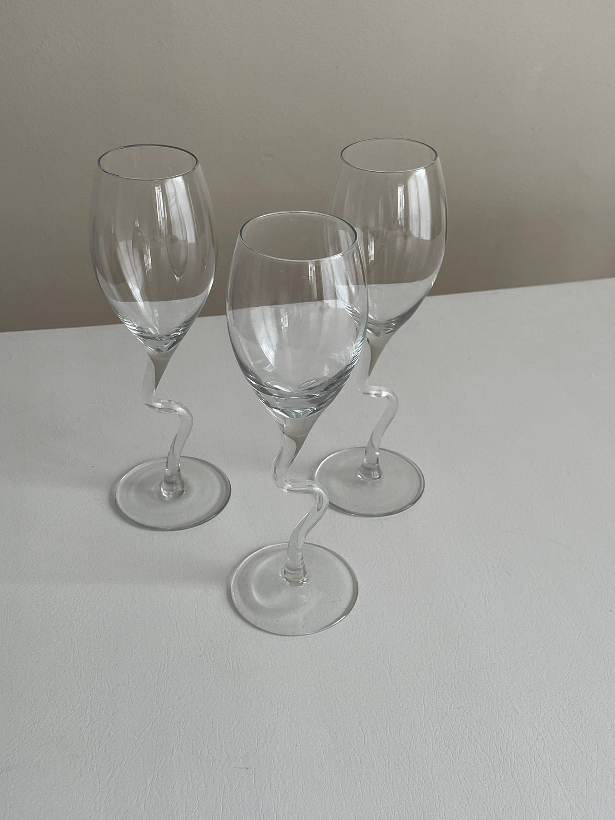 Verres ondulés champagne.