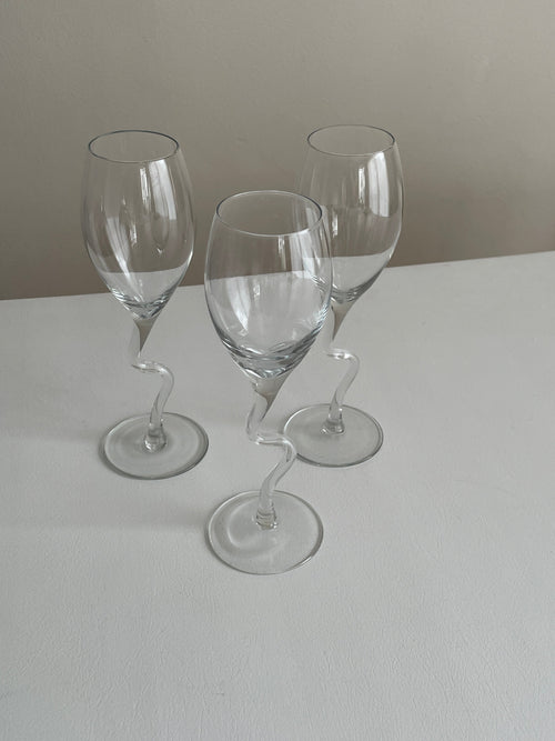 Verres ondulés champagne.