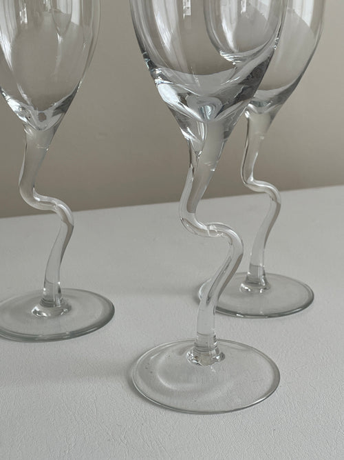 Verres ondulés champagne.