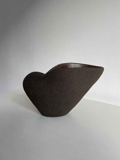 Vase nautile noir.